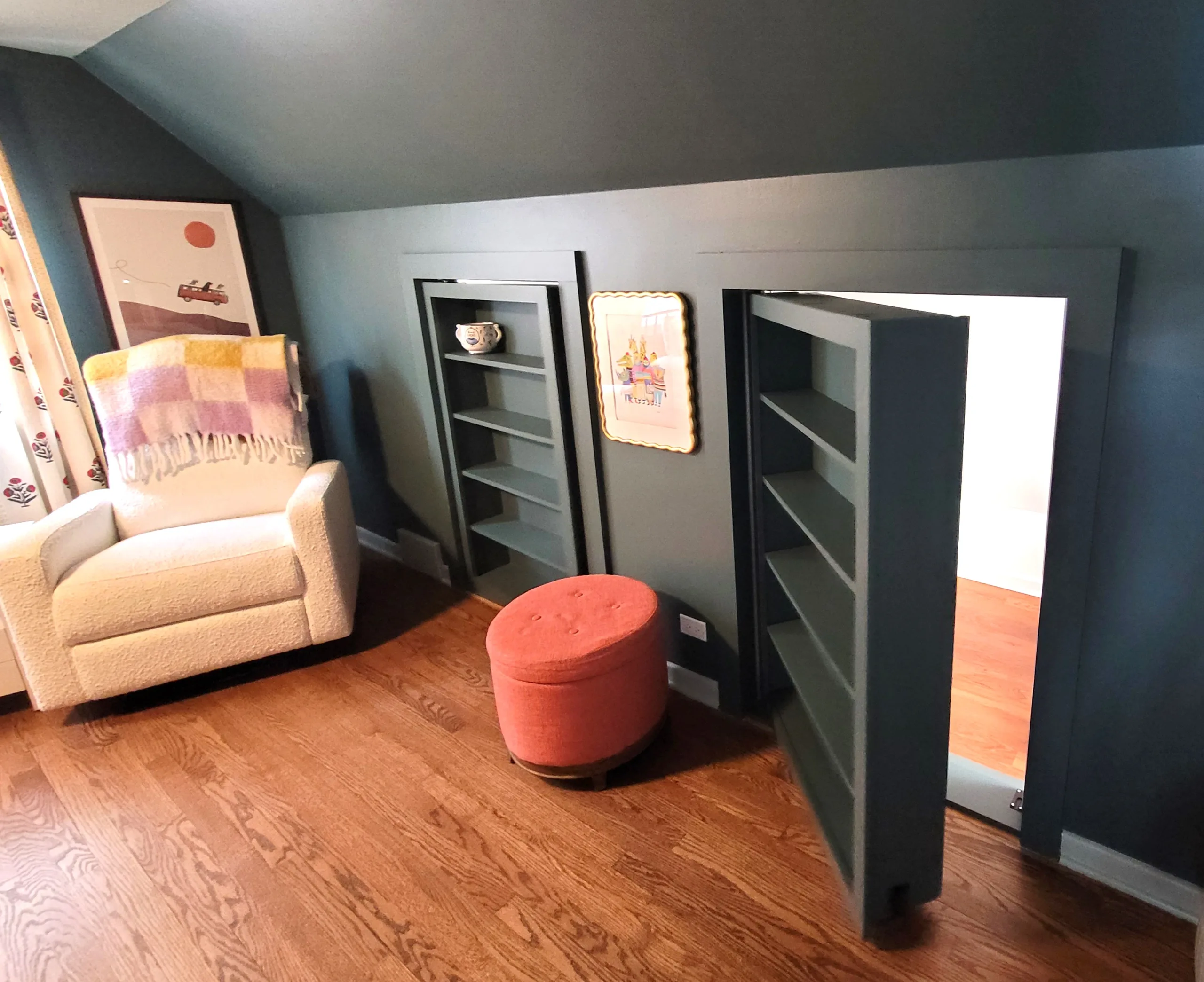 Hidden bookcase closet door design in Chicago home – Maya Construction Group